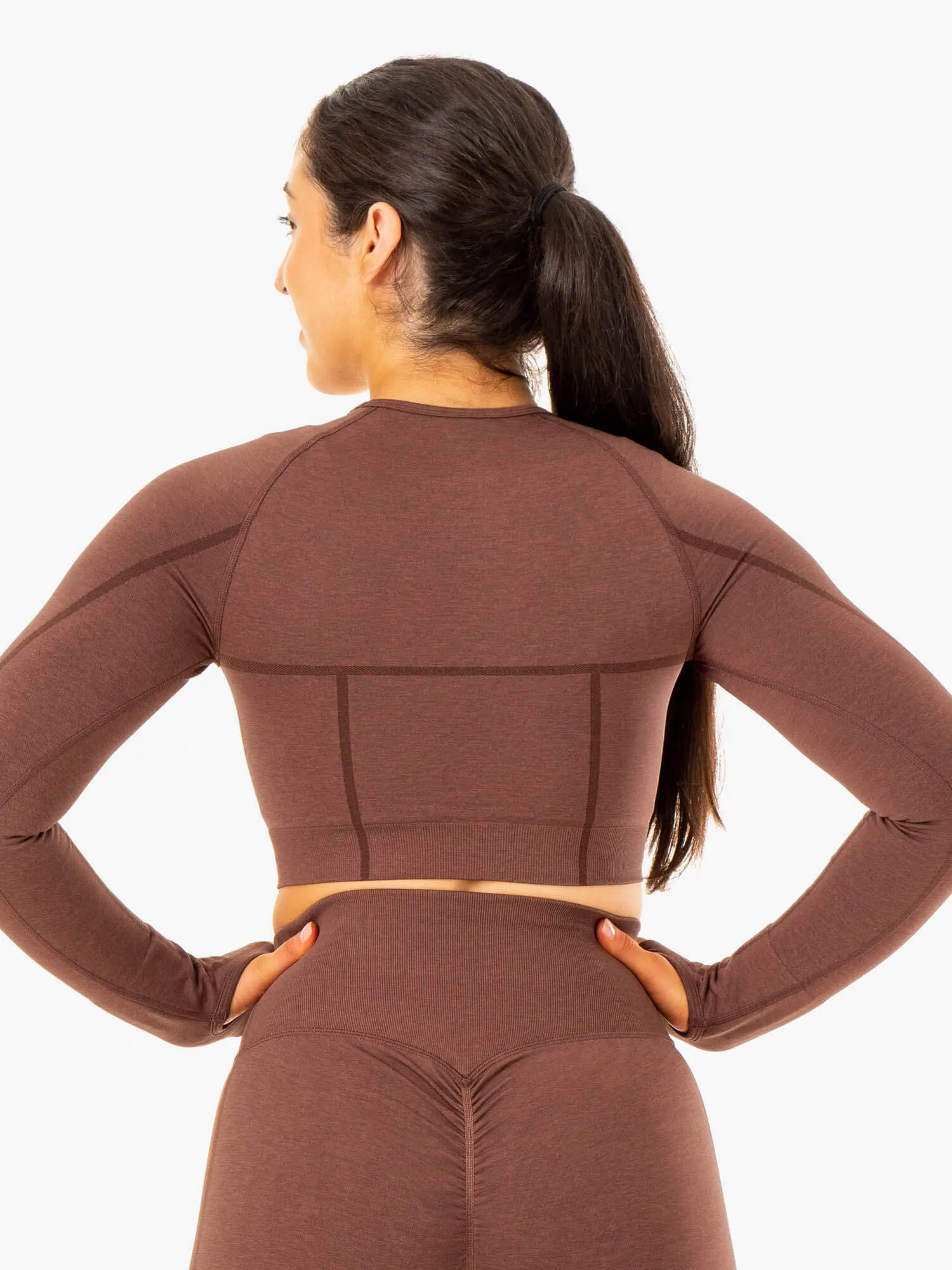 Enhance Seamless Long Sleeve Top - Chocolate