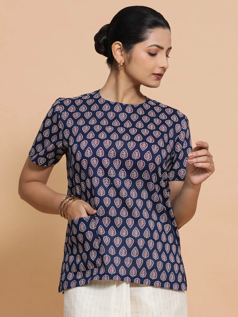 Vaishnavi x Rozaana | Short Sleeves Cotton Saree Blouse in Indigo Blue Spade Block Print Fabric