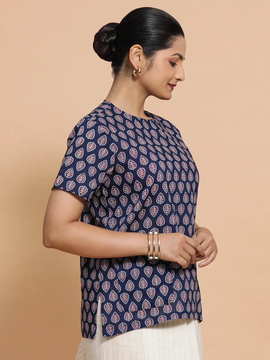 Vaishnavi x Rozaana | Short Sleeves Cotton Saree Blouse in Indigo Blue Spade Block Print Fabric